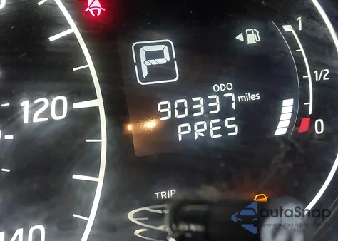 2018 Nissan Versa Note Sv z USA, uszkodzony, nr VIN 3N1CE2CP9JL361107